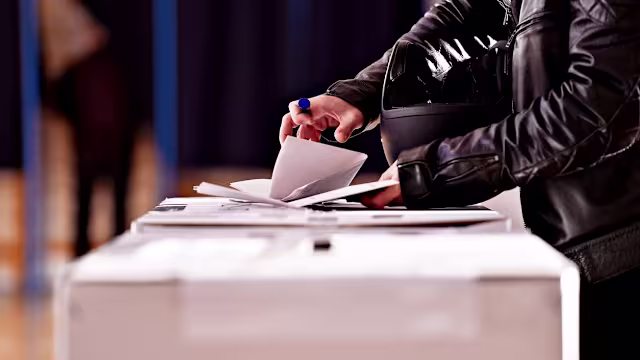 How Experienced Motorcycle Accident Attorneys Negotiate With Insurance Companies?